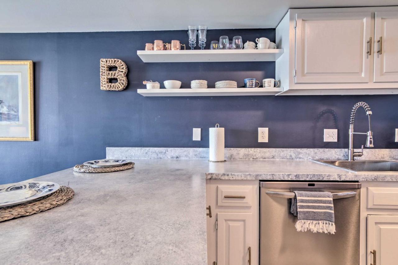 Waterfront Ocean With Nautical Charm Apartamento